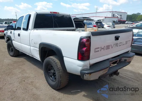 2005 Chevrolet Silverado 2500Hd Work Truck from USA, damaged, VIN 1GCHC29U35E221226